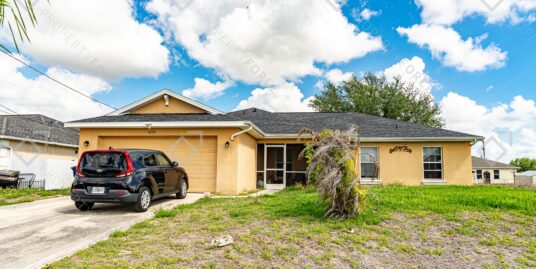 4004 17th St SW Lehigh Acres, FL 33976
