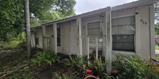 919 Colonial Ave SE, Palm Bay, FL 32909