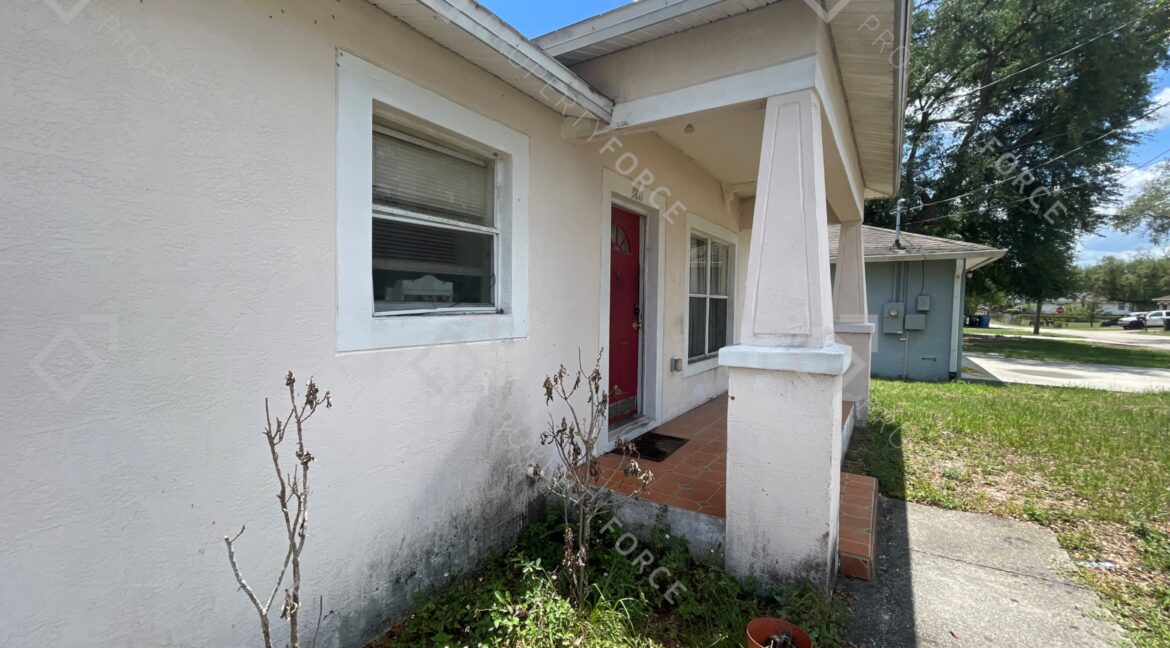 3811 N 57th St, Tampa, FL 33619 (27)