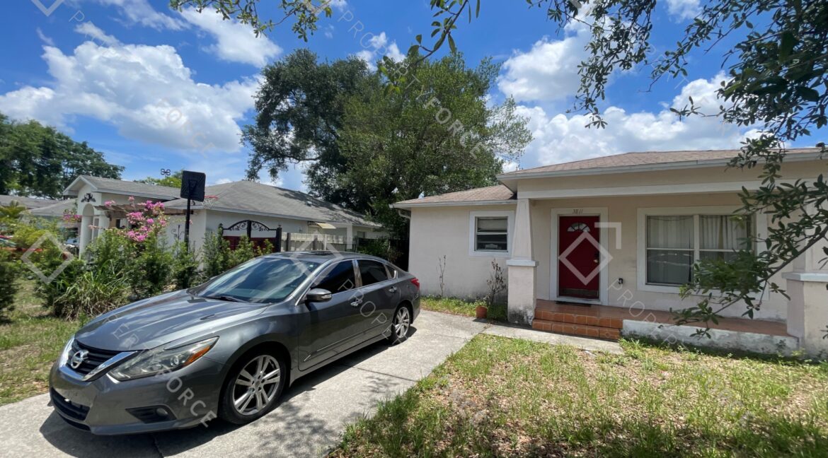 3811 N 57th St, Tampa, FL 33619 (3)