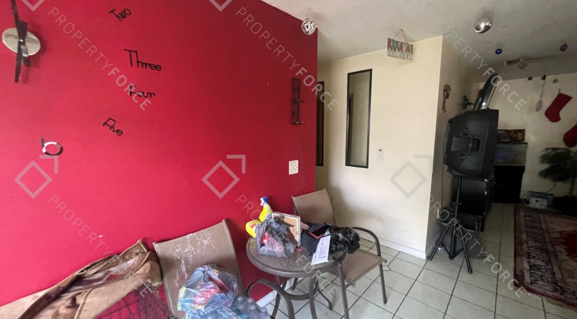 3811 N 57th St, Tampa, FL 33619 (52)