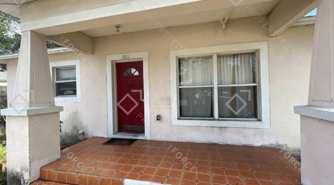 3811 N 57th St, Tampa, FL 33619 (6)