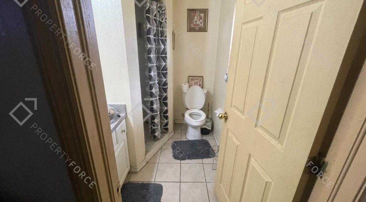 3811 N 57th St, Tampa, FL 33619 (66)