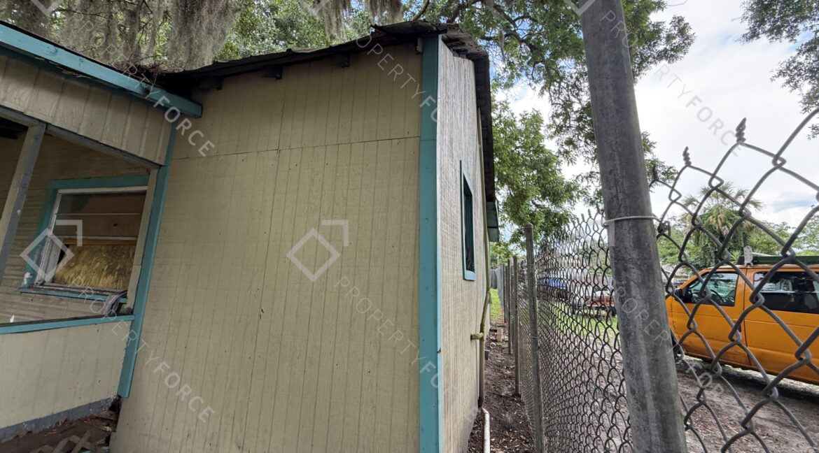 1005 SW 2nd St Ocala, FL 34471 (35)