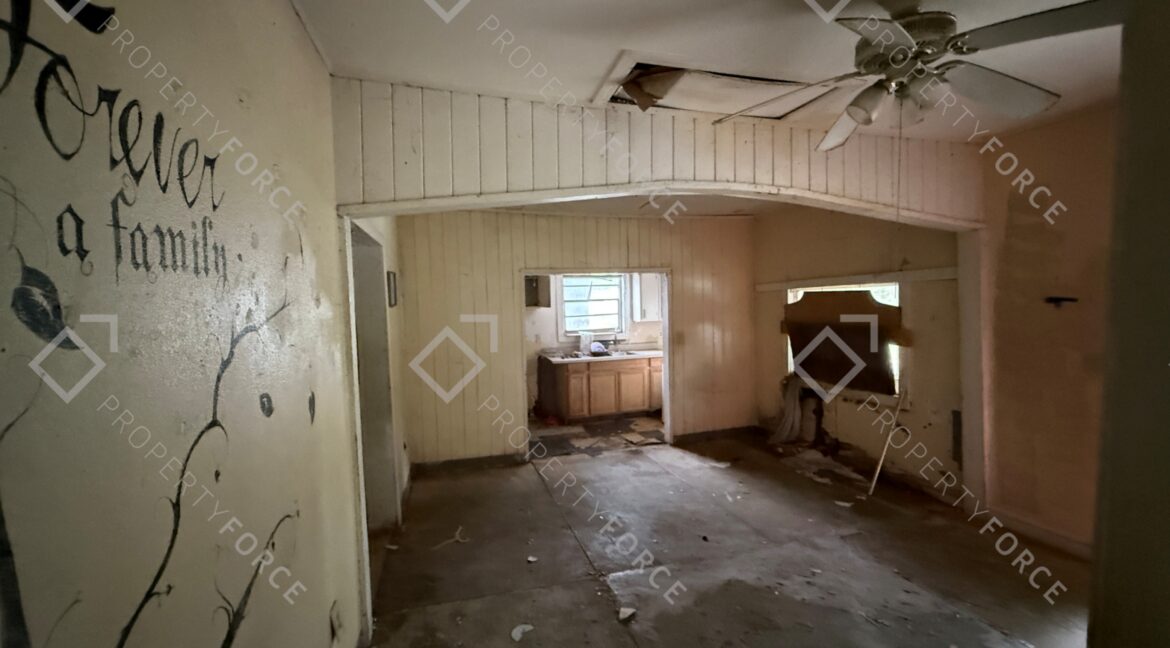 1005 SW 2nd St Ocala, FL 34471 (39)