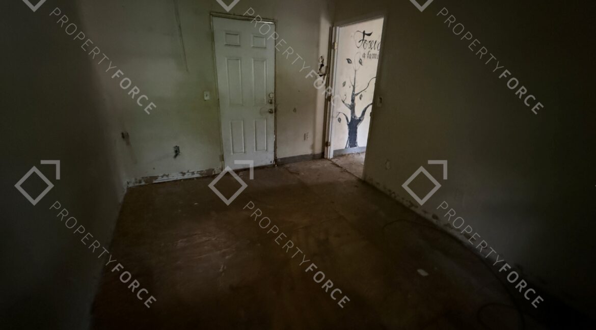 1005 SW 2nd St Ocala, FL 34471 (42)