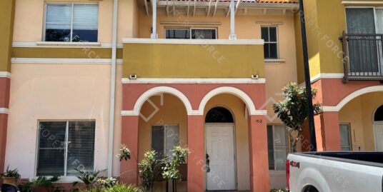 102 S Santa Catalina Cir, North Lauderdale, FL 33068