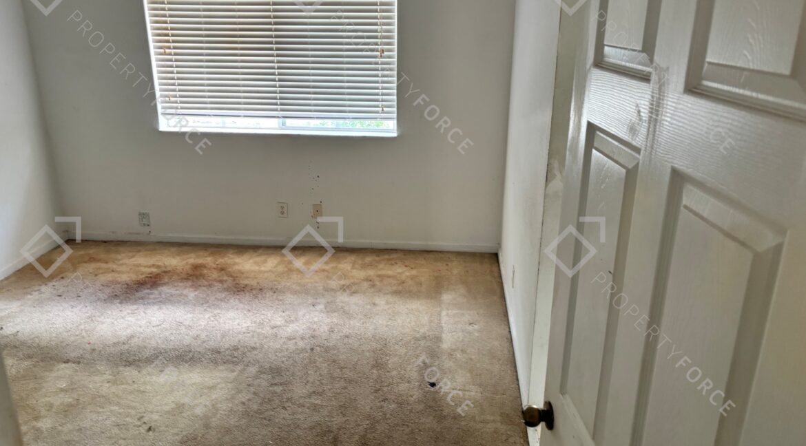 102 S Santa Catalina Cir North Lauderdale, FL 33068 (48)