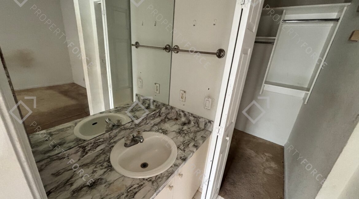 102 S Santa Catalina Cir North Lauderdale, FL 33068 (62)