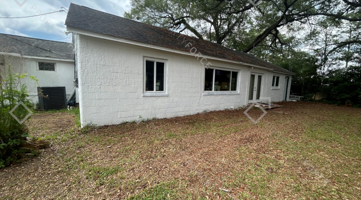 109 E 1st Ave, Havana, FL 32333 (15)
