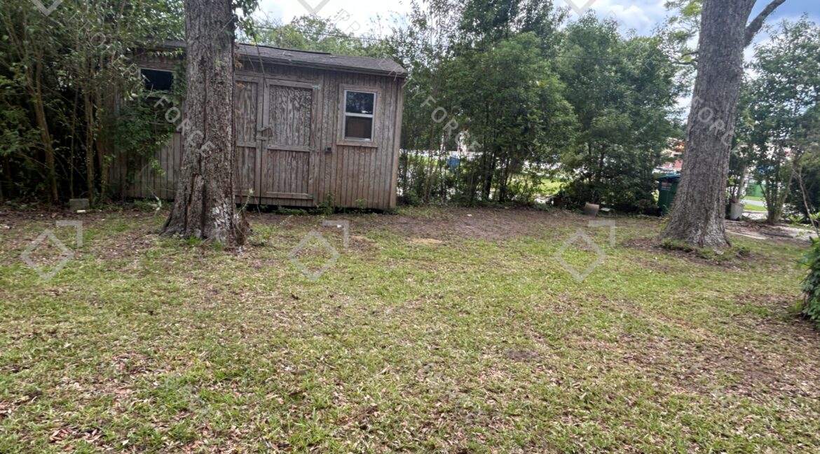 109 E 1st Ave, Havana, FL 32333 (25)