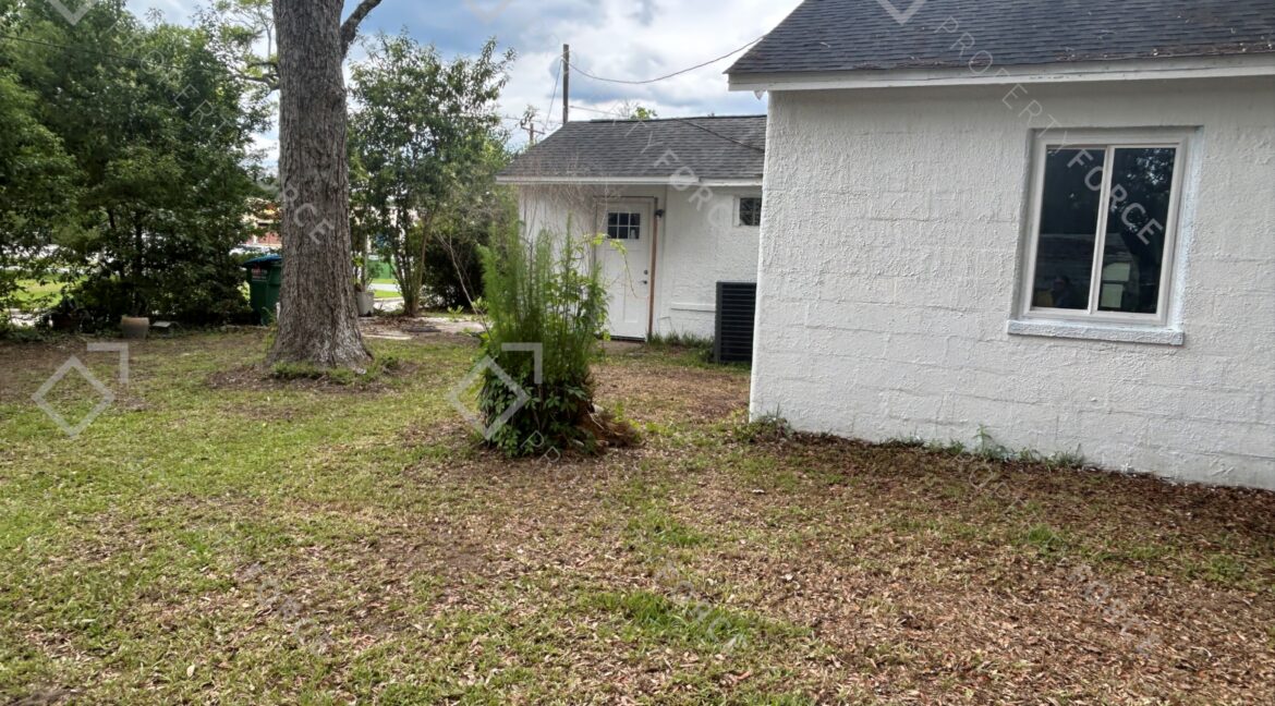 109 E 1st Ave, Havana, FL 32333 (26)