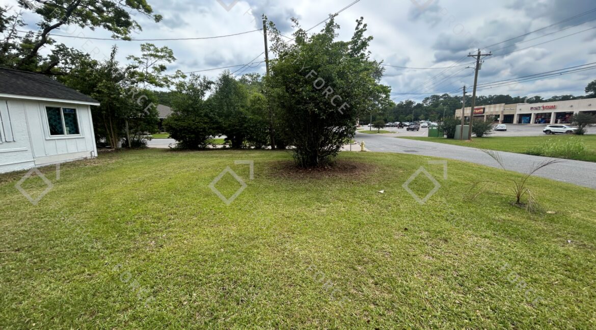 109 E 1st Ave, Havana, FL 32333 (6)
