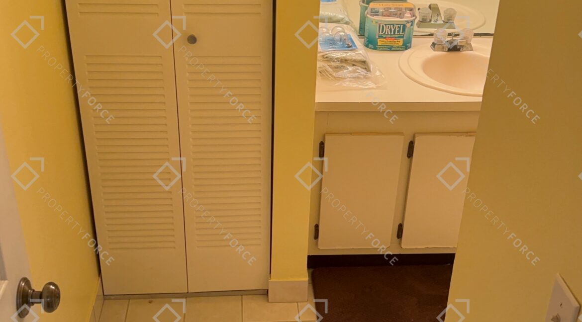 1317 Sussex Dr North Lauderdale, FL 33068 (39)