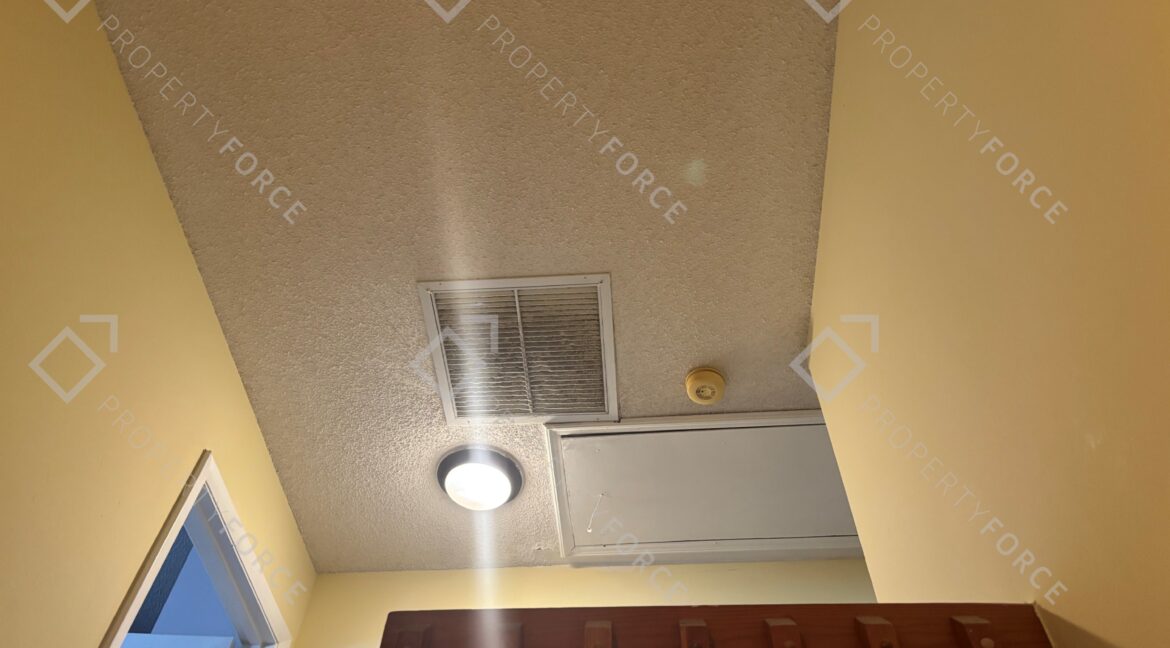 1317 Sussex Dr North Lauderdale, FL 33068 (54)