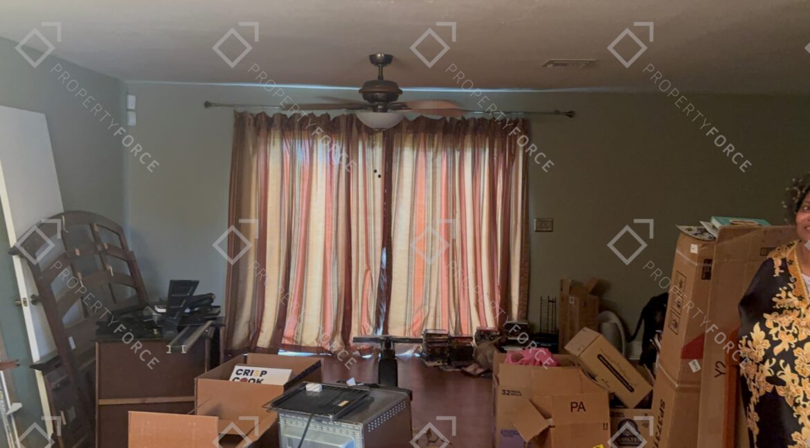 1317 Sussex Dr North Lauderdale, FL 33068 (7)