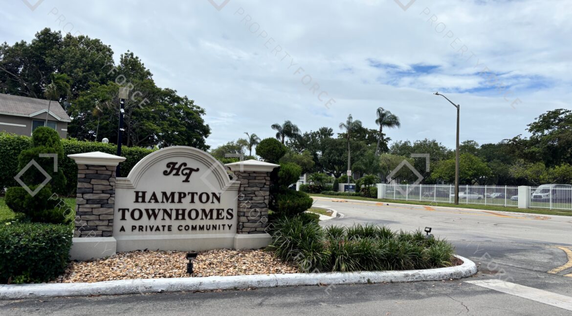 1317 Sussex Dr North Lauderdale, FL 33068 (75)