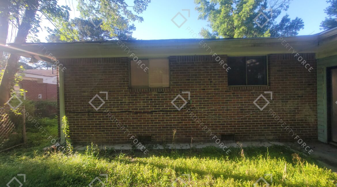 1664 Barrett Dr NW, Atlanta, GA 30318 (18)
