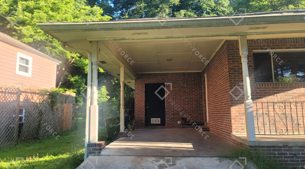 1664 Barrett Dr NW, Atlanta, GA 30318 (2)