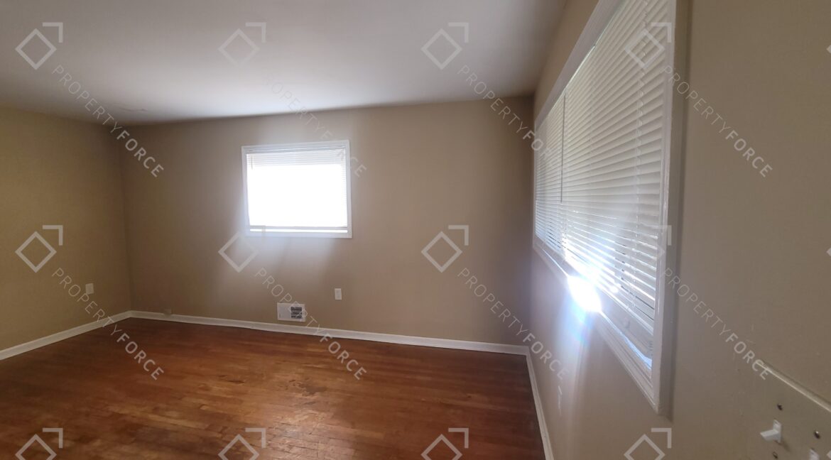 1664 Barrett Dr NW, Atlanta, GA 30318 (31)