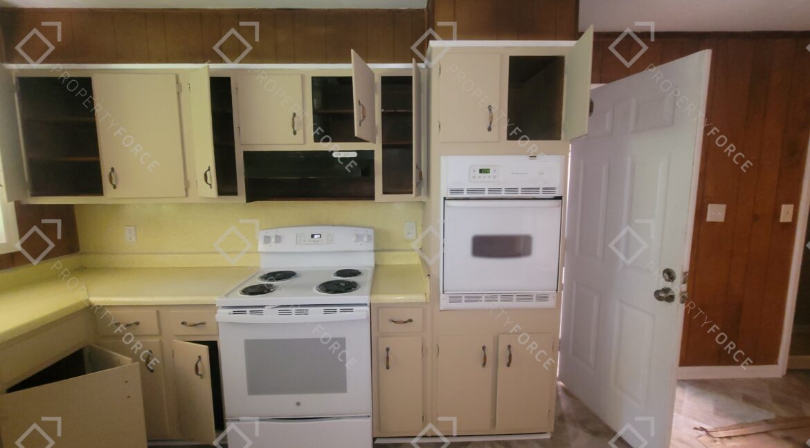 1664 Barrett Dr NW, Atlanta, GA 30318 (41)