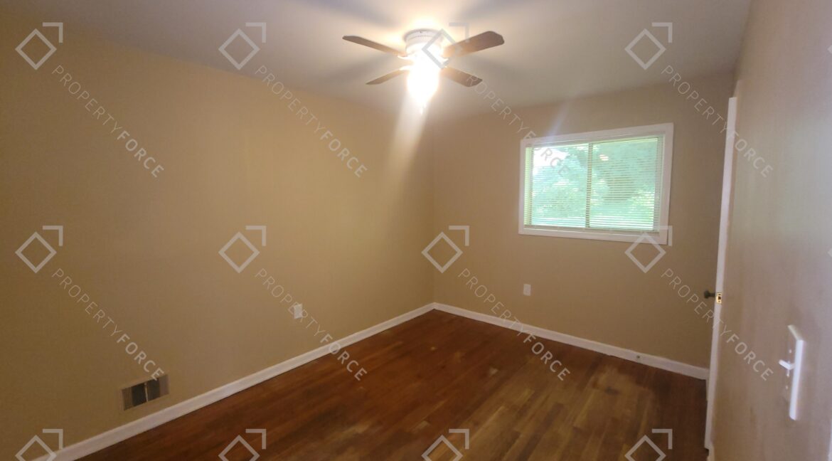 1664 Barrett Dr NW, Atlanta, GA 30318 (56)