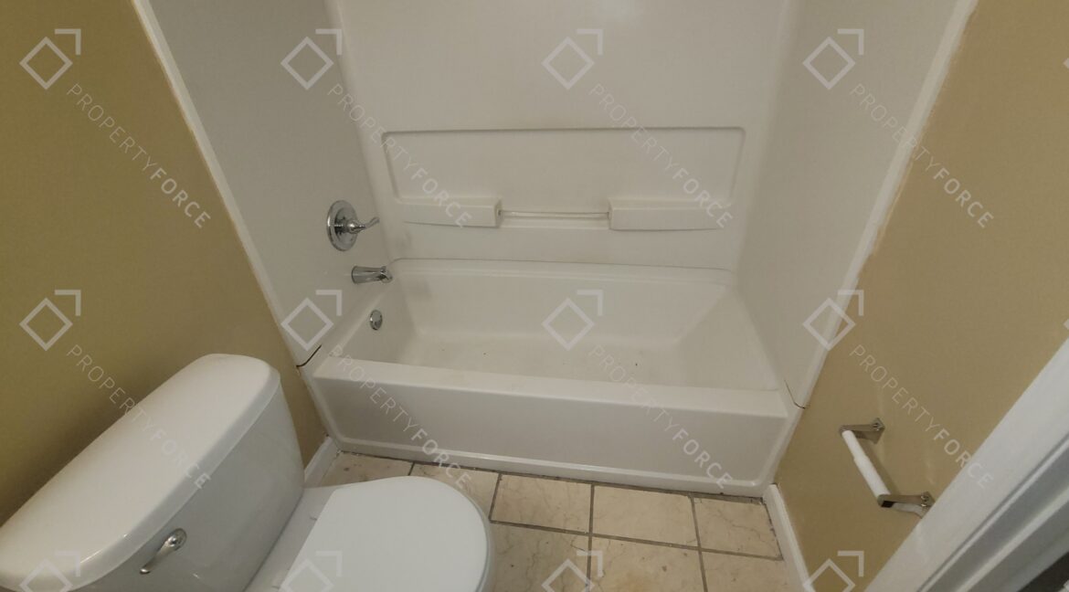 1664 Barrett Dr NW, Atlanta, GA 30318 (67)