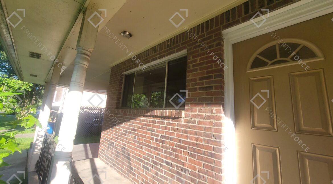 1664 Barrett Dr NW, Atlanta, GA 30318 (7)