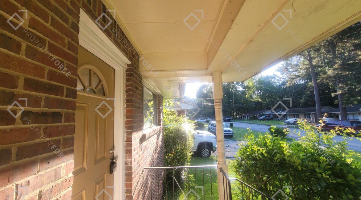 1664 Barrett Dr NW, Atlanta, GA 30318 (9)