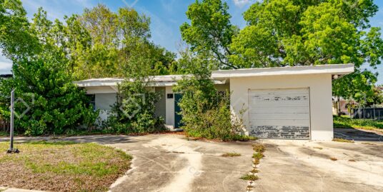 1692 Lakeside Terrace, North Fort Myers, FL 33903