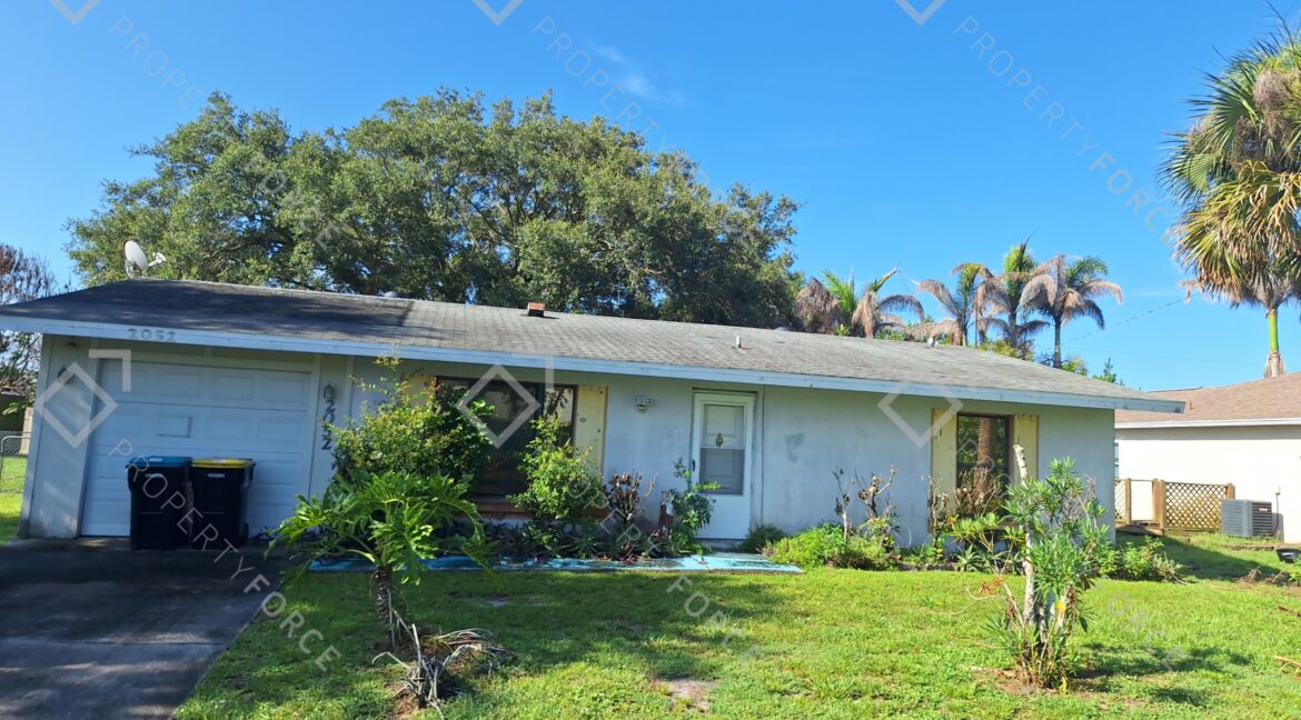 2052 Bradway St NE Palm Bay, FL 32905 (3)