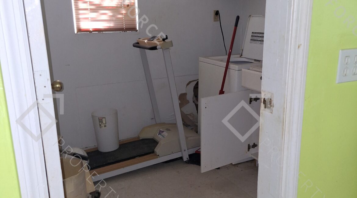 2052 Bradway St NE Palm Bay, FL 32905 (38)
