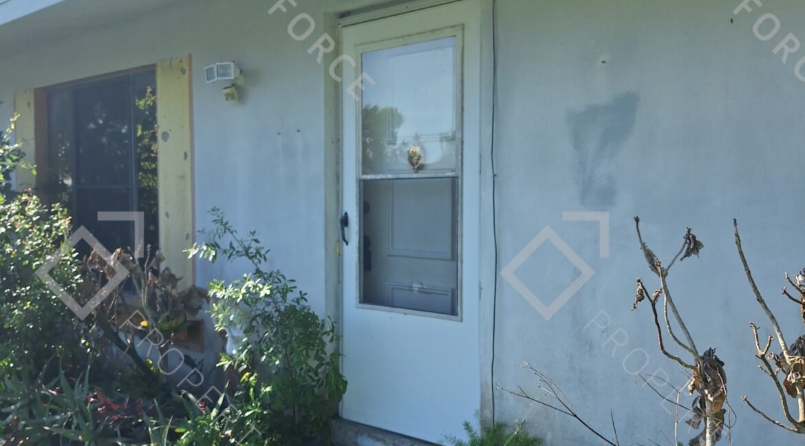 2052 Bradway St NE Palm Bay, FL 32905 (7)