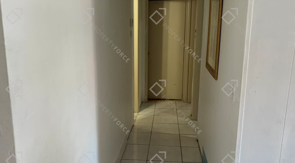 2121 Longwood Rd West Palm Beach, FL 33409 (57)