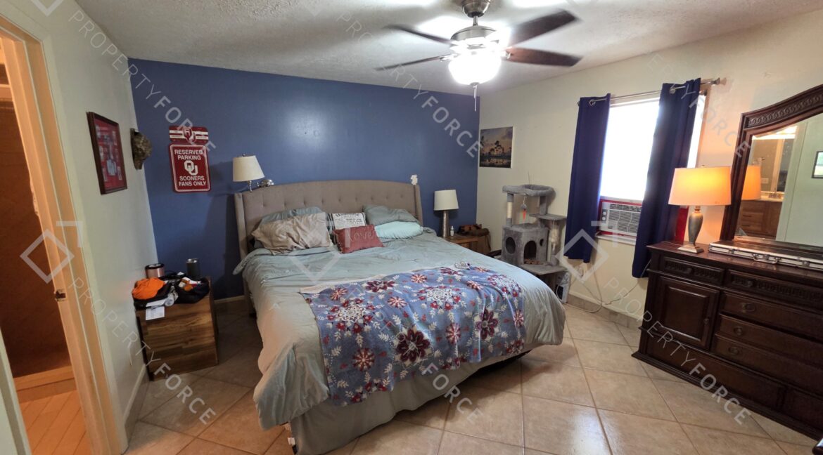 2526 SW Grotto Cir, Port St. Lucie, FL 34953 (19)