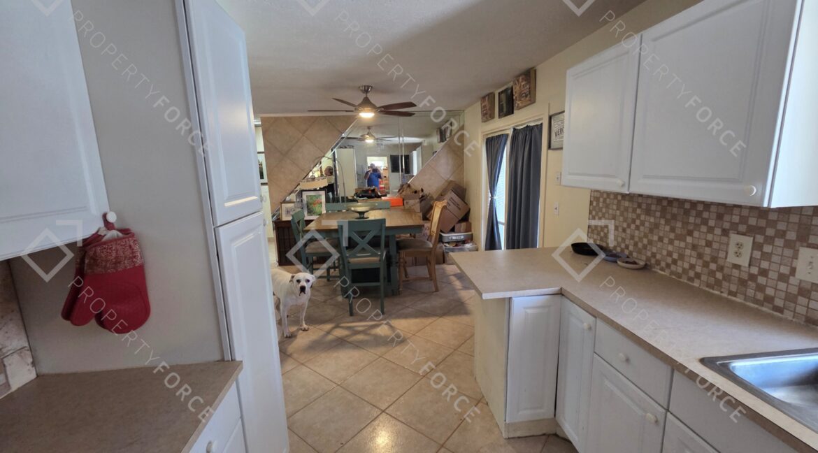 2526 SW Grotto Cir, Port St. Lucie, FL 34953 (28)
