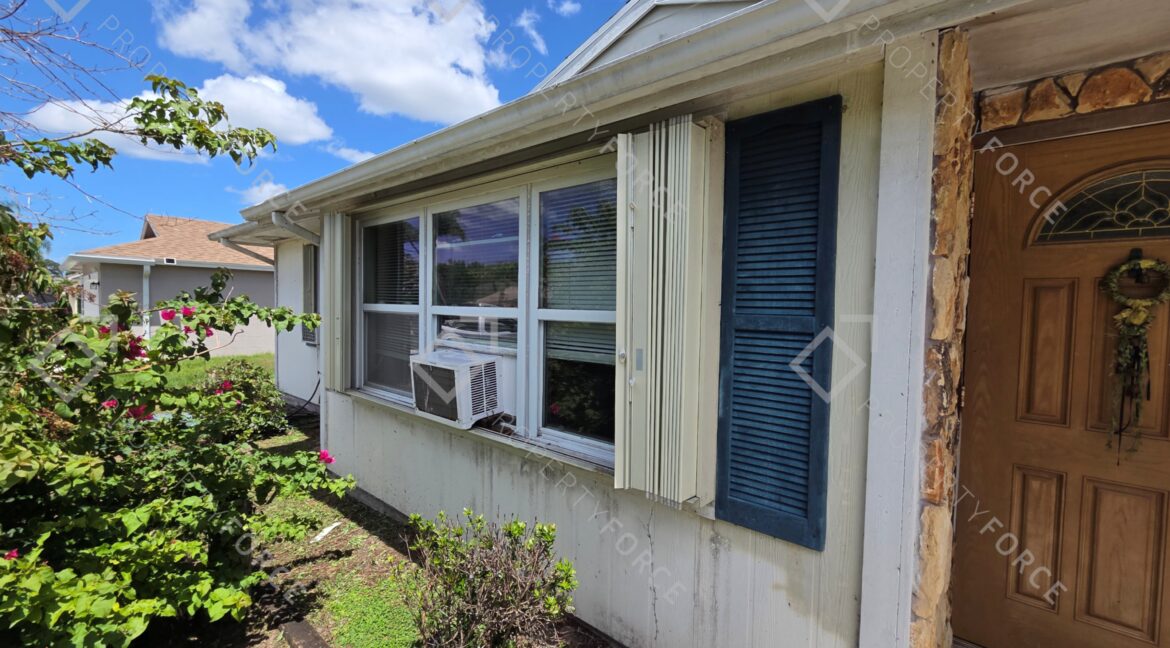 2526 SW Grotto Cir, Port St. Lucie, FL 34953 (3)