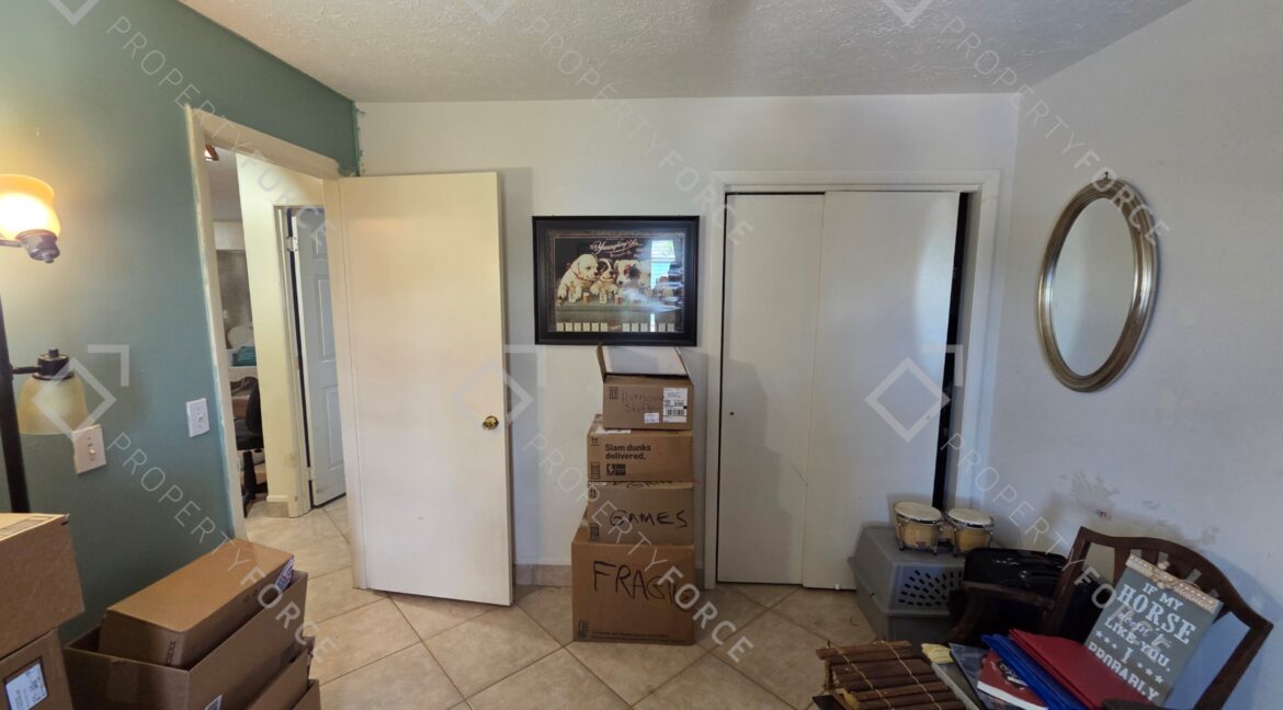2526 SW Grotto Cir, Port St. Lucie, FL 34953 (39)