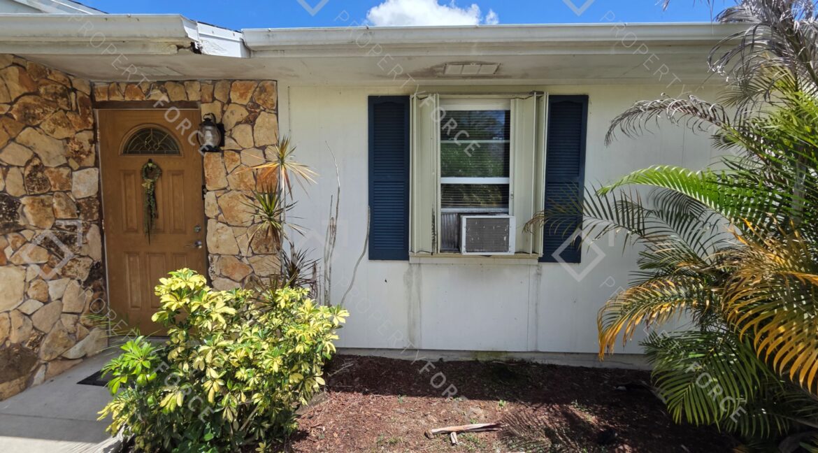 2526 SW Grotto Cir, Port St. Lucie, FL 34953 (4)