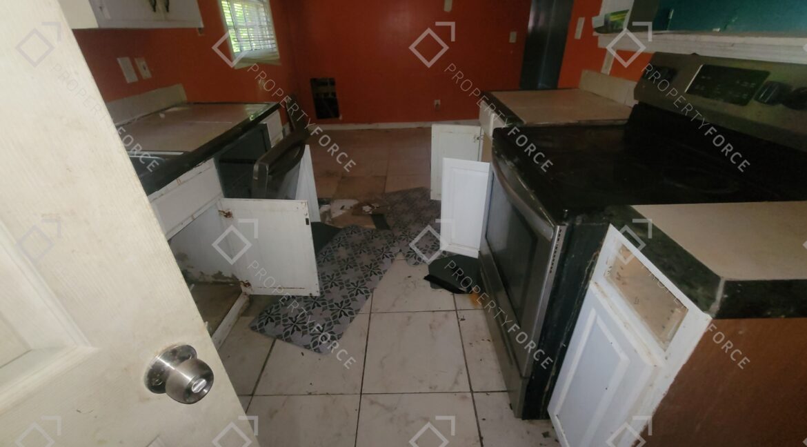 4448 Tell Rd SW, Atlanta, GA 30331 (44)