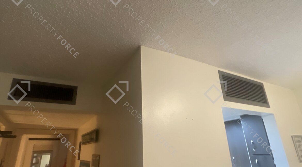 5245 Amulet Dr #208 New Port Richey, FL 34652- (7)
