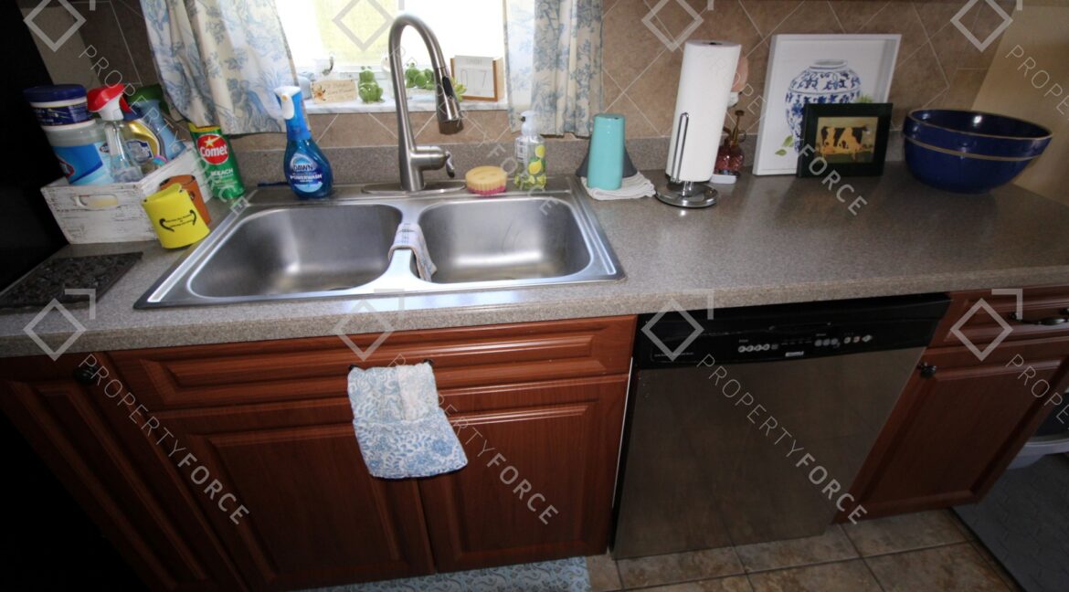 7830 Harbor Bridge Blvd New Port Richey, FL 34654 (15)
