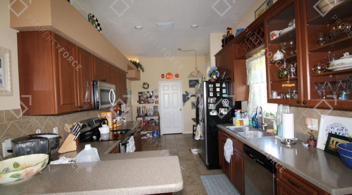 7830 Harbor Bridge Blvd New Port Richey, FL 34654 (19)