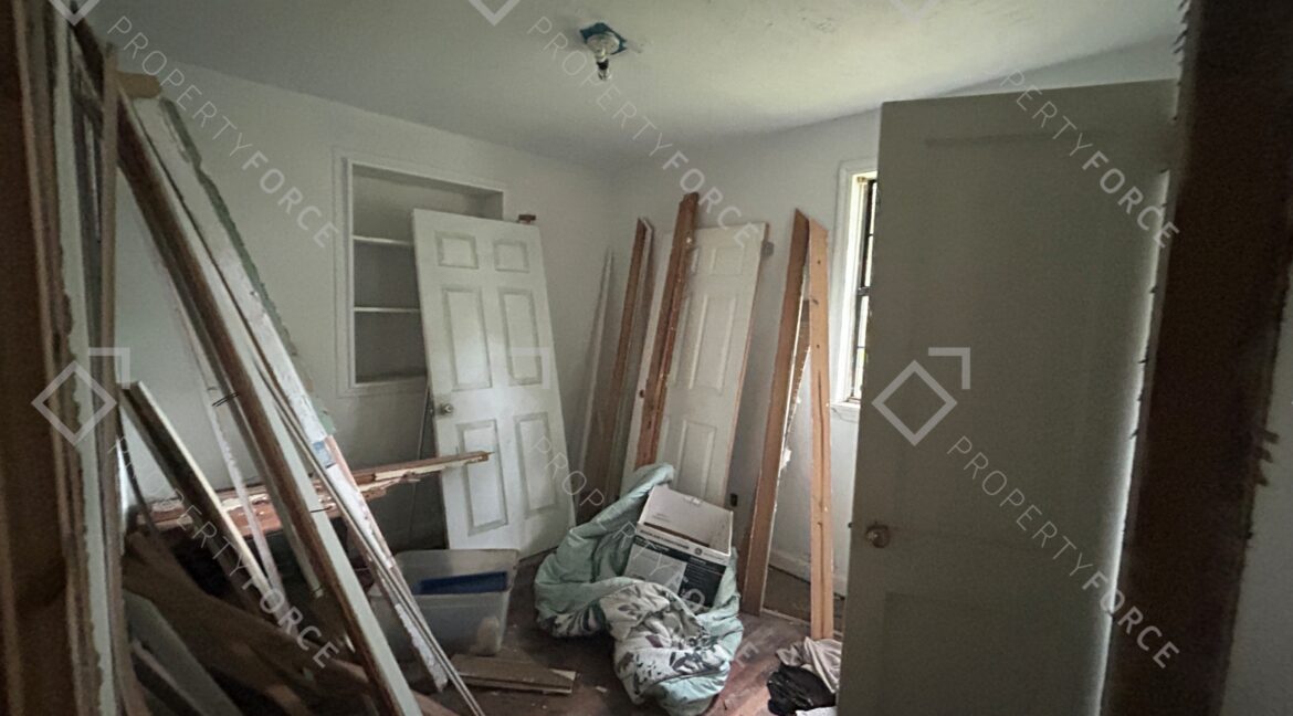 1675 Pepper Dr, Tallahassee, FL 32304 (23)