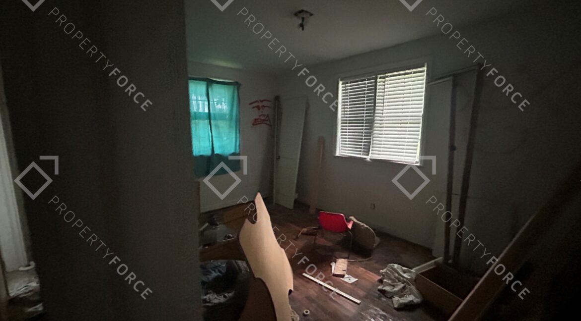 1675 Pepper Dr, Tallahassee, FL 32304 (32)
