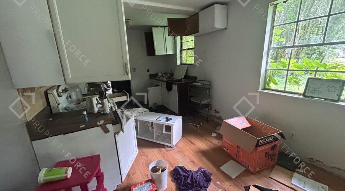 1675 Pepper Dr, Tallahassee, FL 32304 (38)