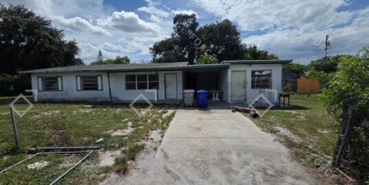 4271 25th Ave Vero Beach, FL 32967