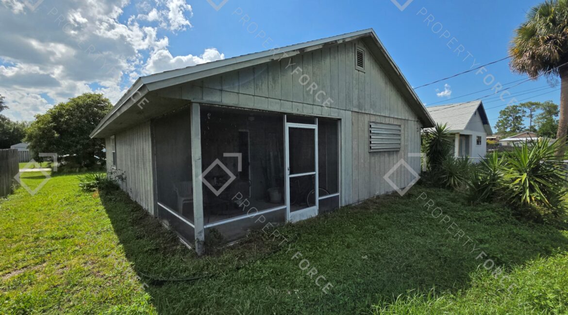 2150 87th Ct Vero Beach, FL 32966 (5)