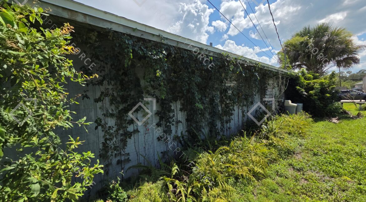 2150 87th Ct Vero Beach, FL 32966 (9)