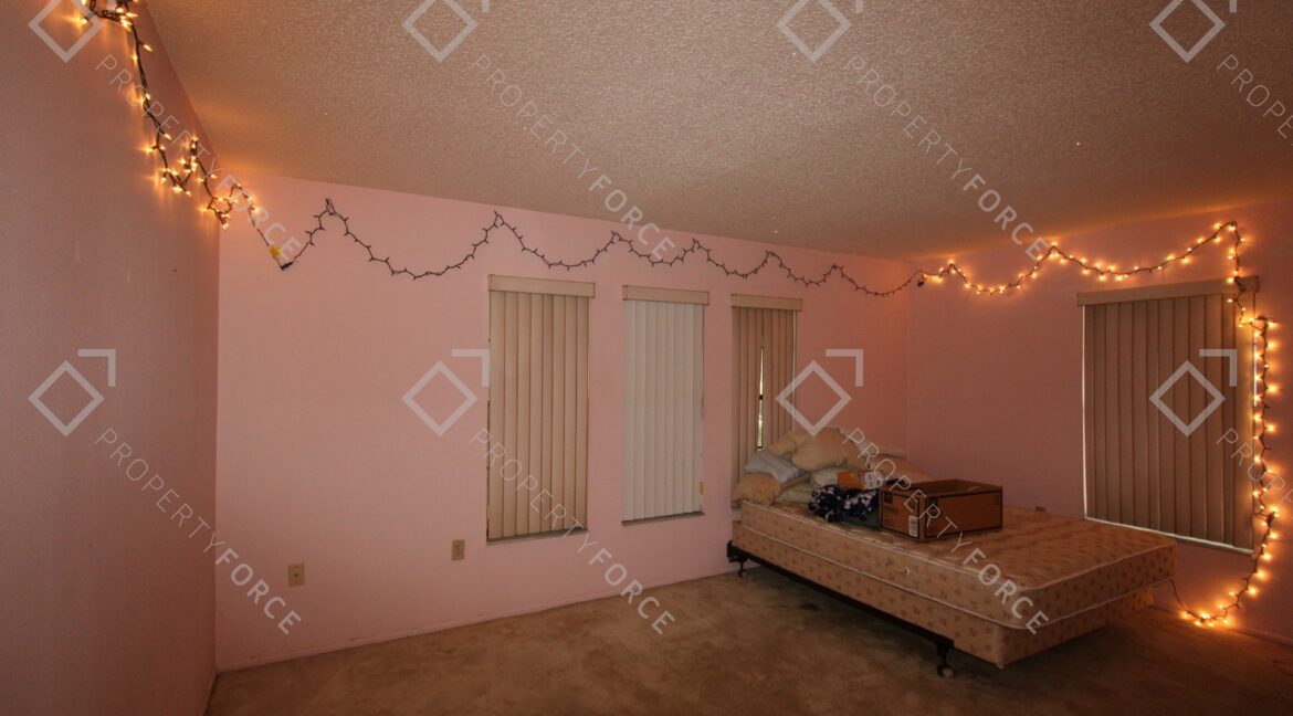 7807 Rusty Hook Ct, Hudson, FL 34667 (51)